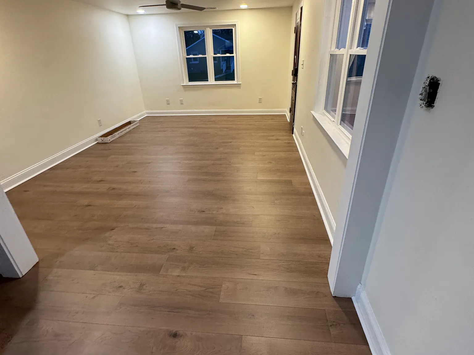 320 Elwood Pl — Photo 4
