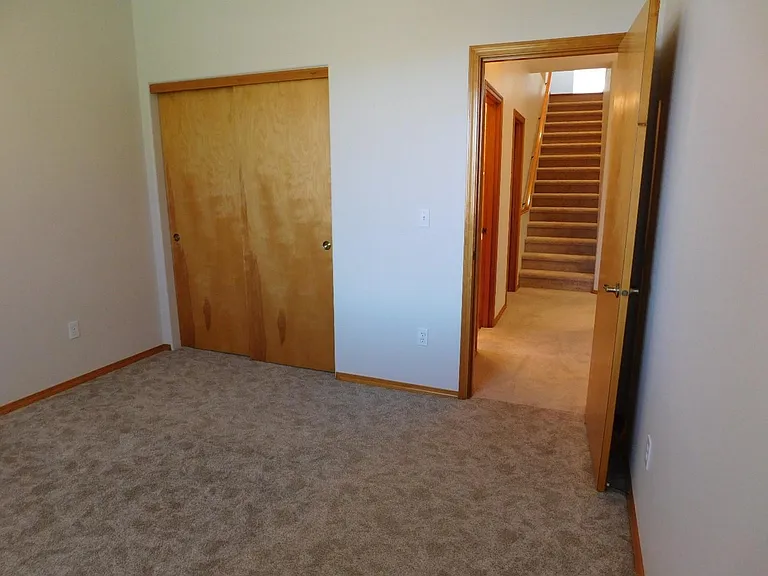 2758 Rue Ct — Photo 30