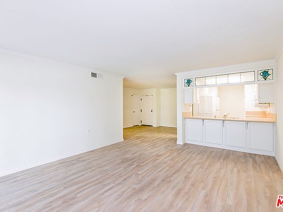 3rd image of 13550 Del Monte Dr #99