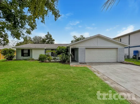 8102 Chickasaw Ln, Port Richey, FL 34668