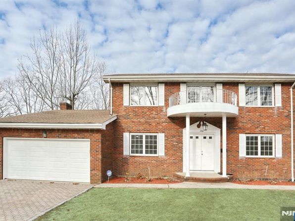 60 Anderson Ave