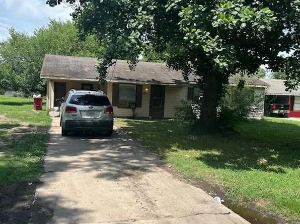 108 Adams St, Sikeston, MO 63801