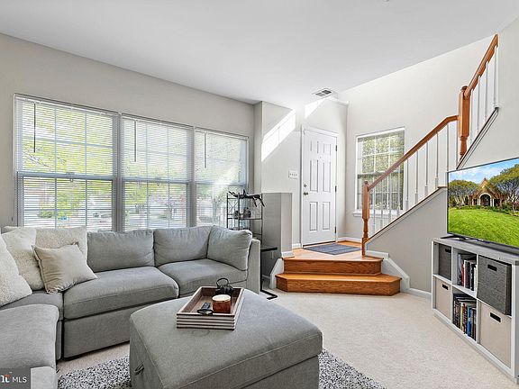 2nd image of 5440 Patuxent Knoll Pl