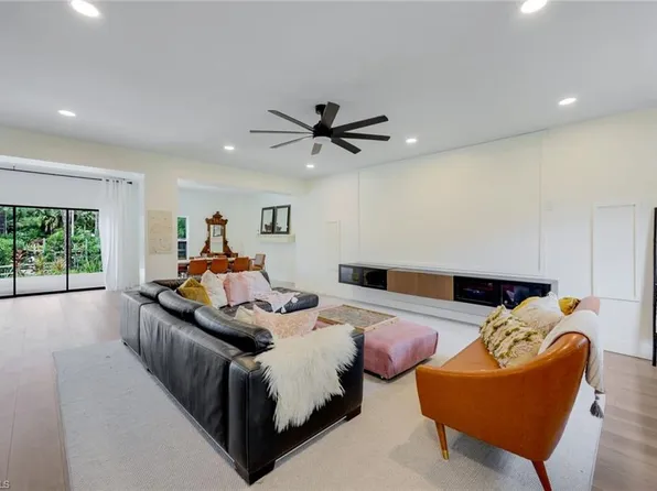 9972 Puopolo LN, BONITA SPRINGS, FL 34135