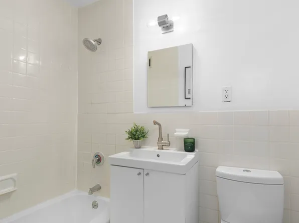 61 Lexington Avenue 6C image 7 of 7