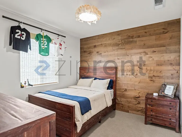 5996 Markham Dr — Photo 26