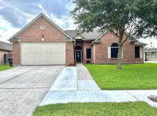 2607 Evergreen Dr, Pearland, TX 77581