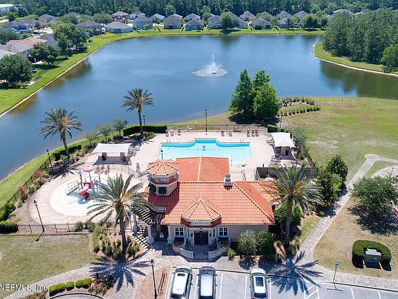 3rd image of 757 Porto Cristo Ave