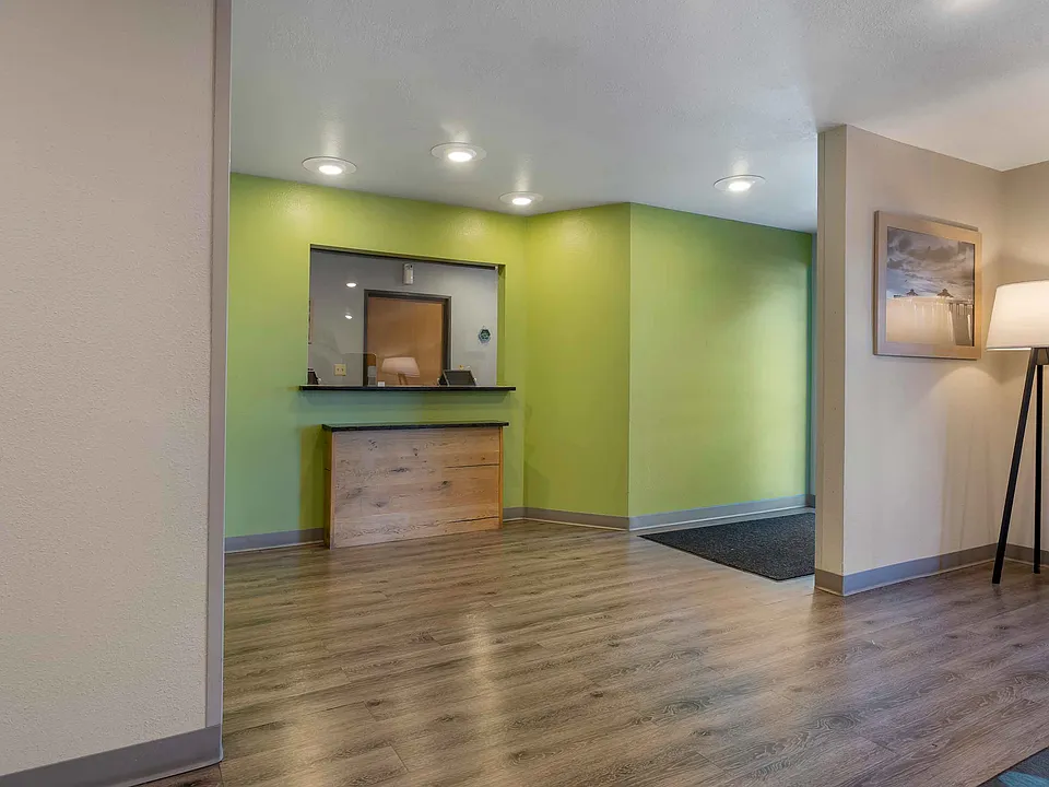 Lobby and Guest Check-in
