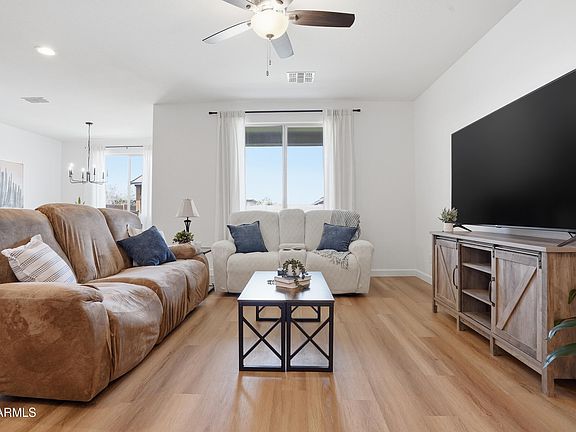 4th image of 628 W WHITE SANDS Drive