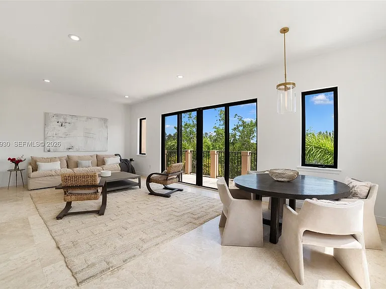 6226 Paradise Point Dr — Photo 57