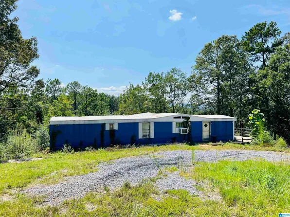 357 E Lake Hill Dr, Talladega, AL 35160