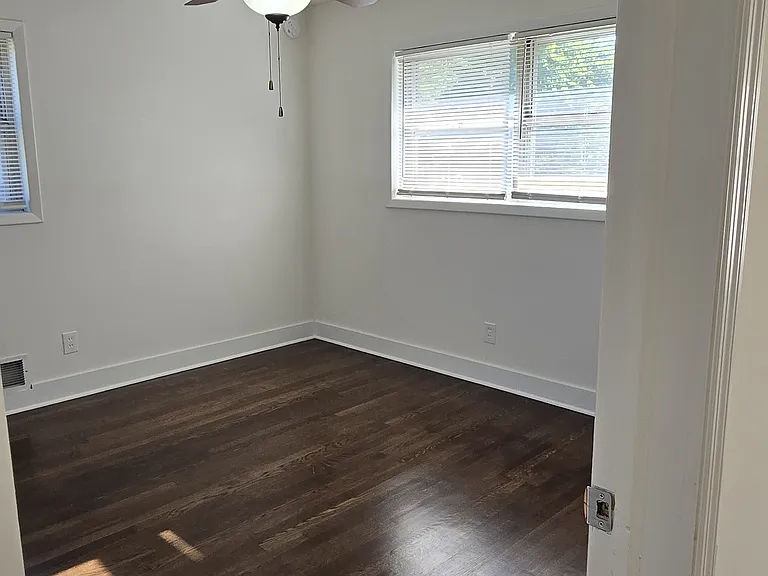 1437 Vesta Ave #1 — Photo 15