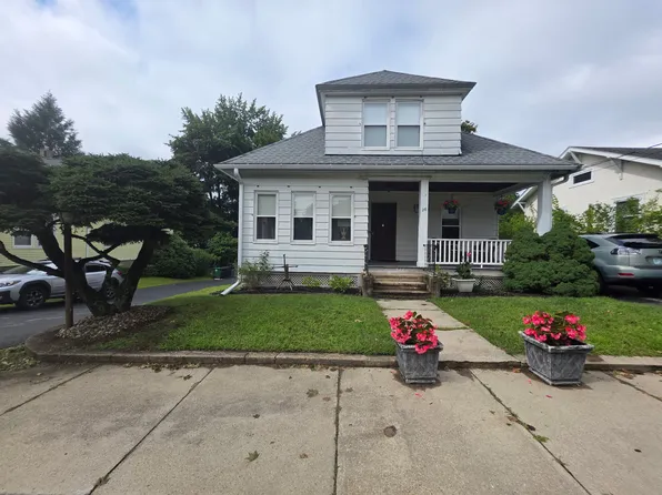 26 Orchard Ave APT 3, Nashua, NH 03060