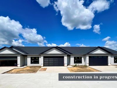 1875 Redbud Cir #101, Eldridge, IA, 52748