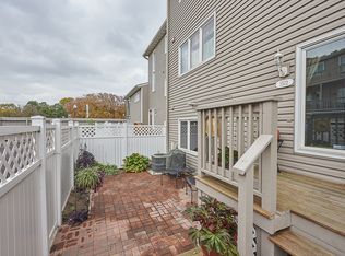 1512 Franklin Ln, Anoka, MN 55303