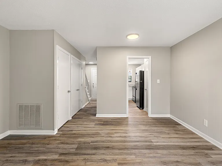Camden Place Apartments — Photo 7