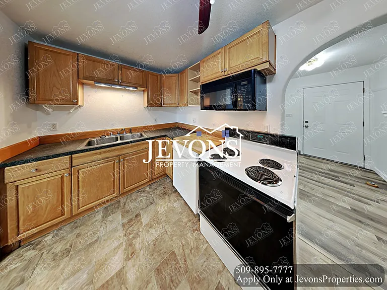 1509 Swan Ave — Photo 6