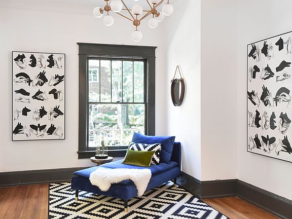 Main level sitting area