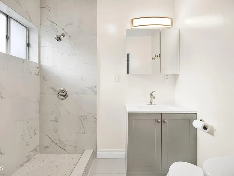 3330 Thorpe Ave #3330 — Photo 2
