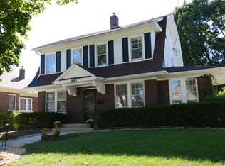 661 Park St, Elgin, IL