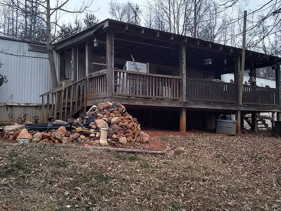 2nd image of 374 Noel Ayers Rd