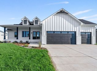 1412 W Cozy Holw, Goddard, KS 67052