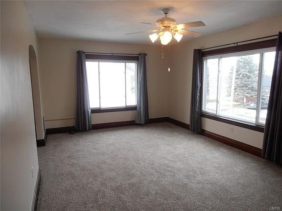 3rd image of 521-23 Durston Ave