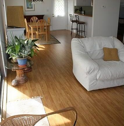 3rd image of 113 SE 5th St