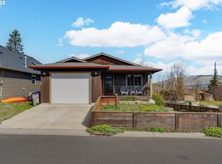 3102 Adrienne Ln, Hood River, OR 97031