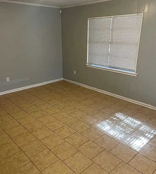 636 Green Leaf Dr — Photo 7
