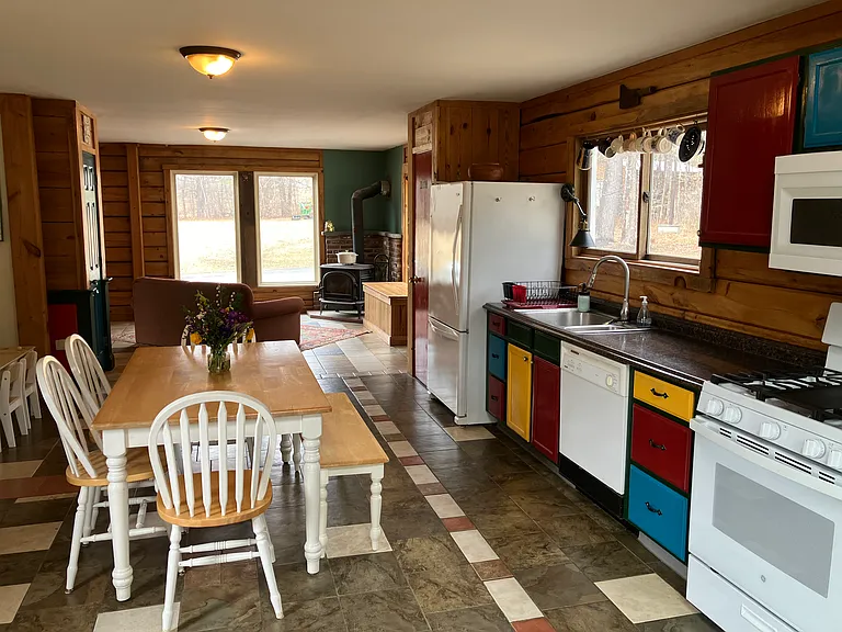 14 Clover Dr — Photo 40
