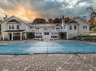 340 Split Rock Rd, Boonton, NJ 07005
