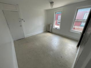 947 Elm St, Reading, PA 19601