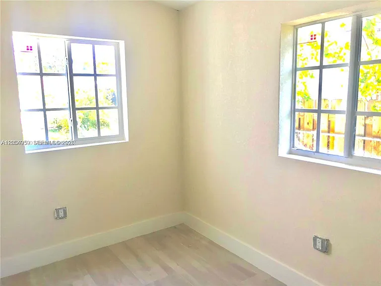 6344 NW Miami Pl — Photo 14