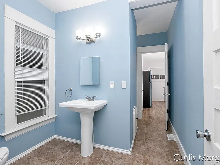 1035 Chatham St NW — Photo 14