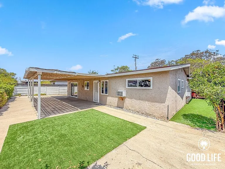 8051 San Carlos Dr — Photo 17