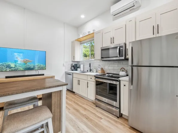 721 Polipoli Rd #2, Kula, HI 96790