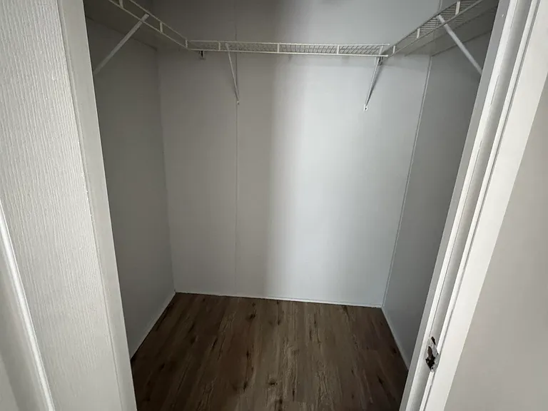 5885 Island Dr — Photo 18