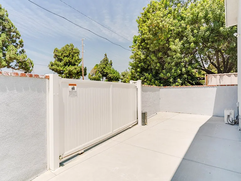 1527 N Valley St — Photo 33