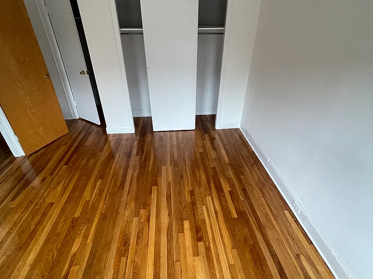 119 carpenter Avenue — Photo 9