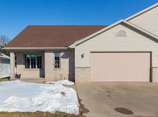 528 Kramer Ln, Kimberly, WI 54136