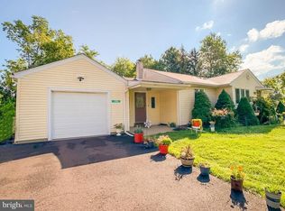 1505 School Rd, Hatfield, PA 19440