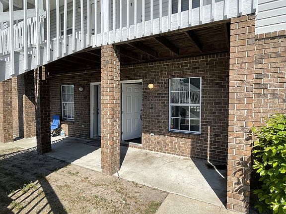 2nd image of 121 Magnolia Plantation Ct