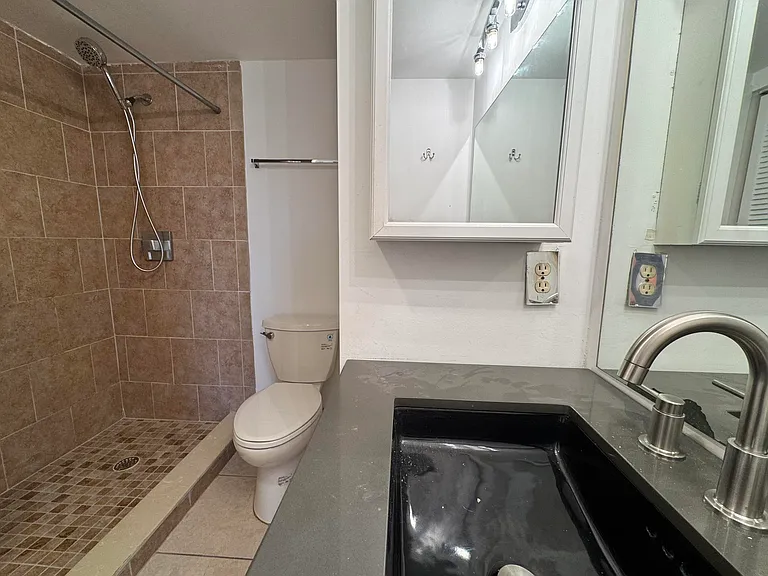 4019 Lincoln Pl #A — Photo 13