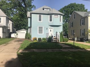 814 43rd St, Rock Island, IL