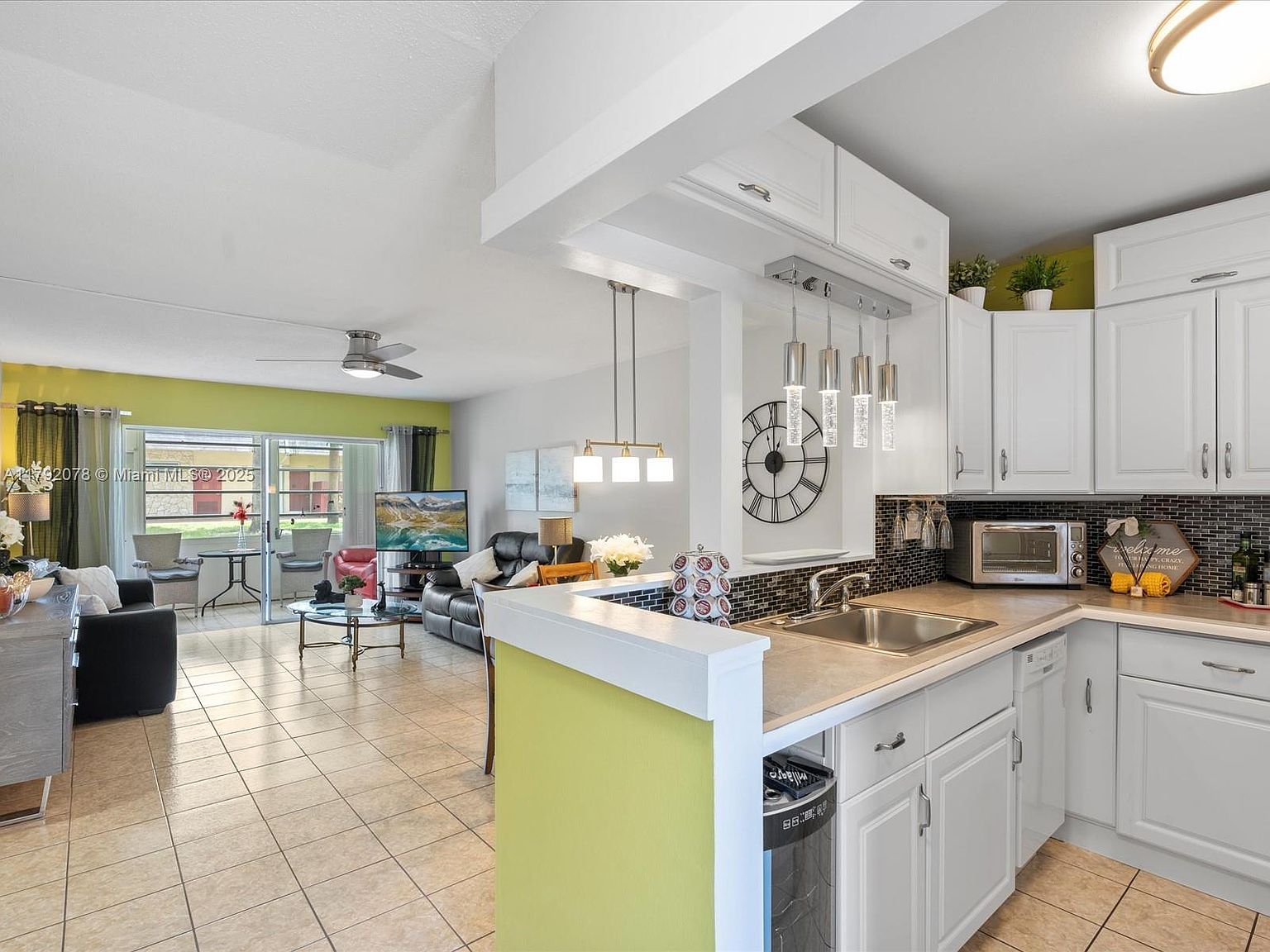 4431 NW 16th St APT H110