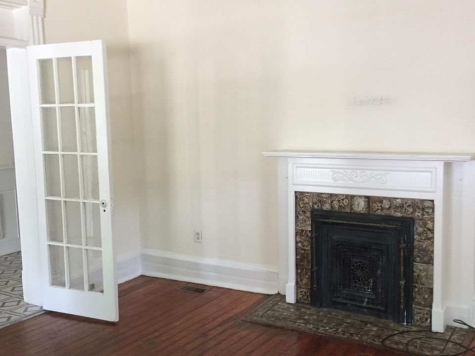 1st image of 406 Highland Ave SW #2
