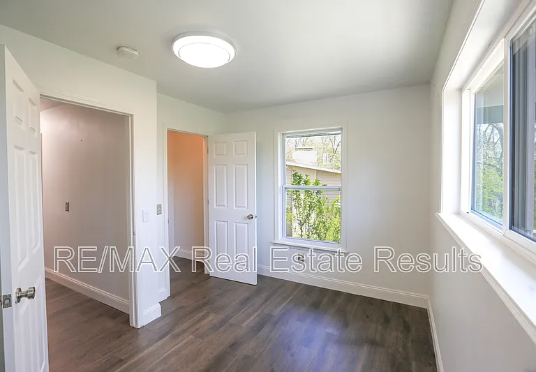 42 Hope Dr — Photo 27