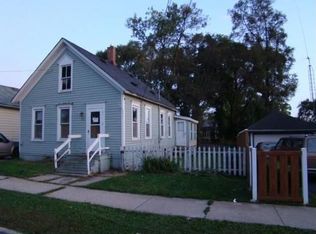 63 Summit St, Elgin, IL 60120